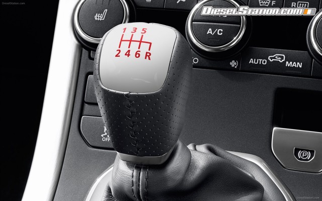 Land Rover Evoque NW8 2015 Widescreen Picture #0 Land Rover Evoque NW8 2015 Widescreen Picture #0